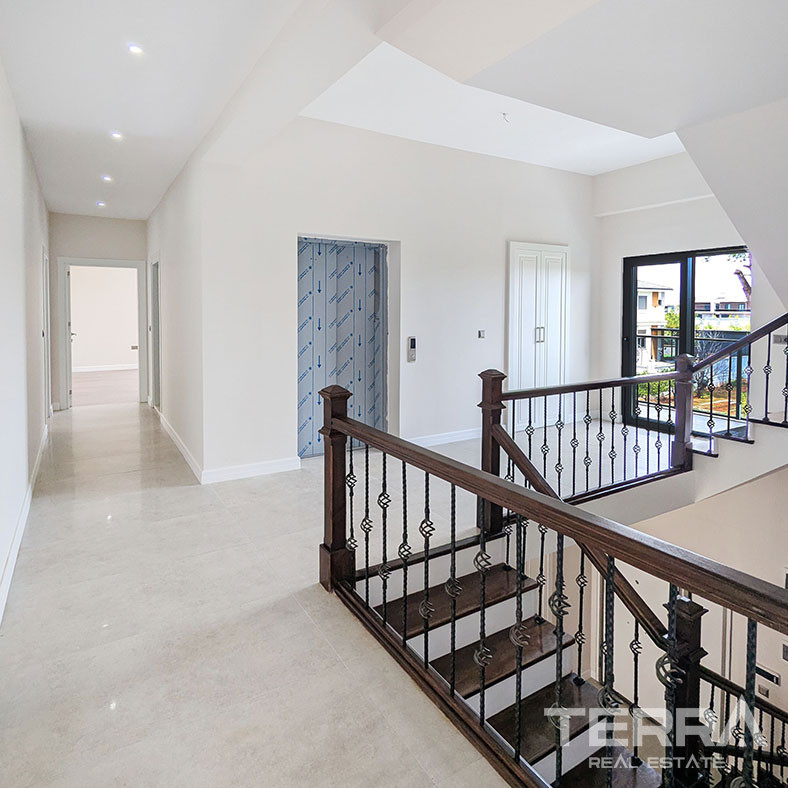 Detached Villa for Sale in Döşemealtı, Antalya, Turkey - 126681