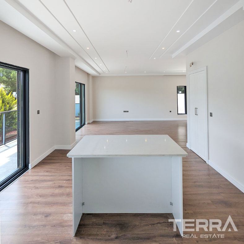 Detached Villa for Sale in Döşemealtı, Antalya, Turkey - 126682
