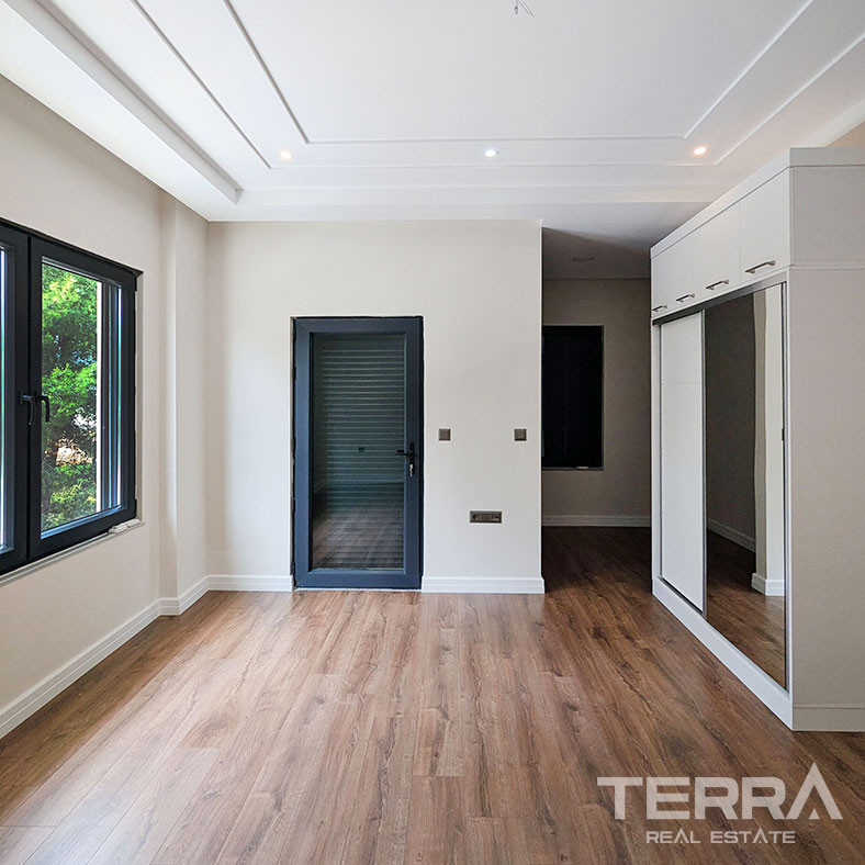 Detached Villa for Sale in Döşemealtı, Antalya, Turkey - 126690