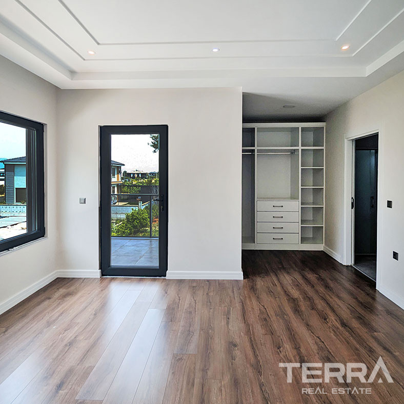 Detached Villa for Sale in Döşemealtı, Antalya, Turkey - 126703