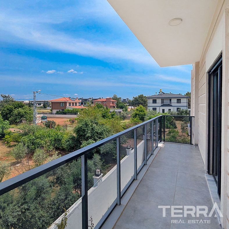 Detached Villa for Sale in Döşemealtı, Antalya, Turkey - 126706