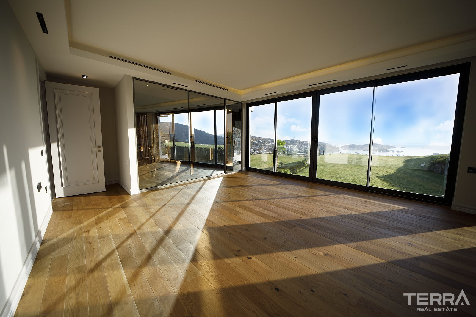 Muğla, Bodrum'da Güvenlikli Sitede Satılık Müstakil Villalar - 126906