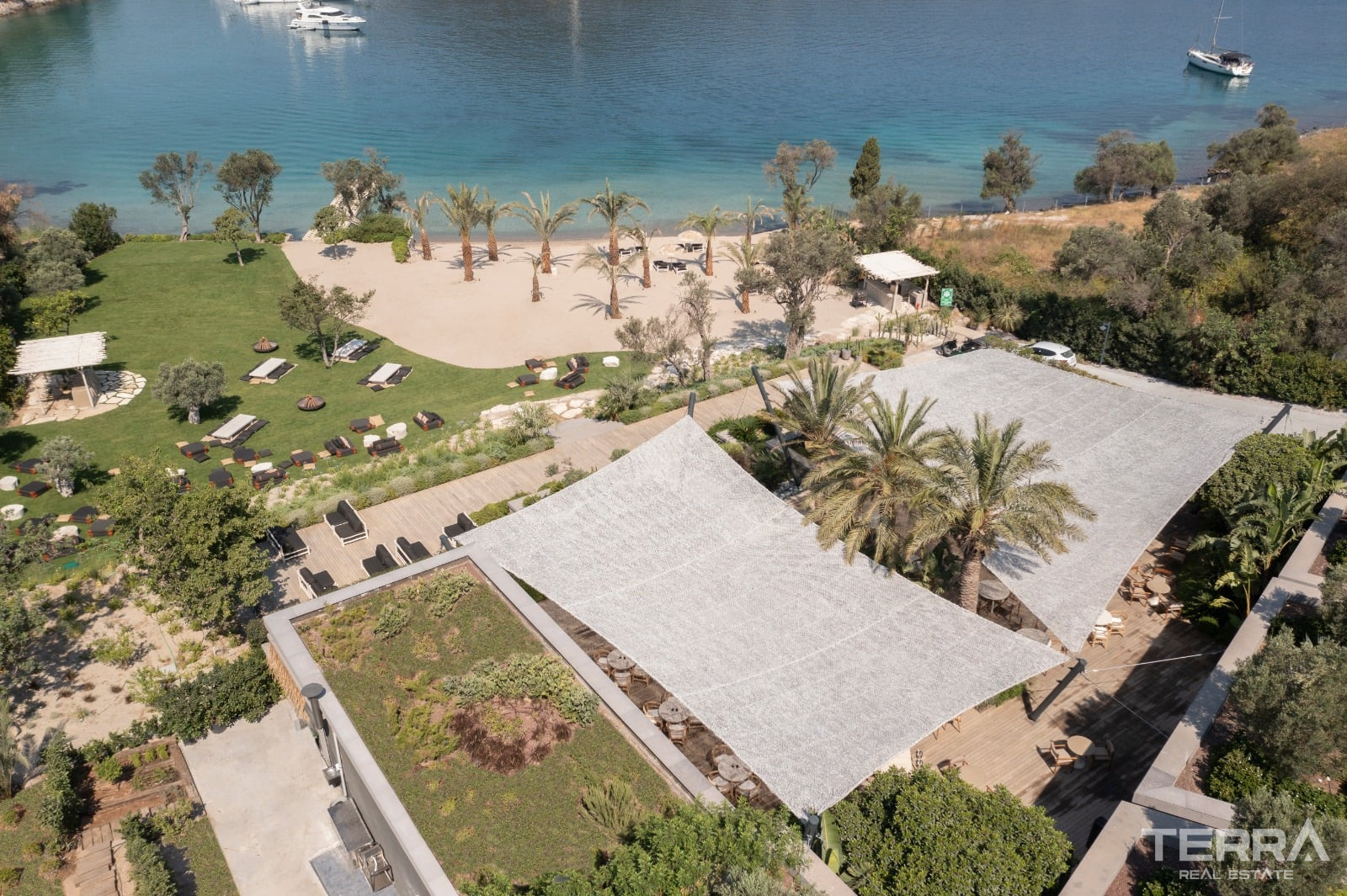 Muğla, Bodrum'da Denize Sıfır Konumda Satılık Müstakil Villalar - 126951