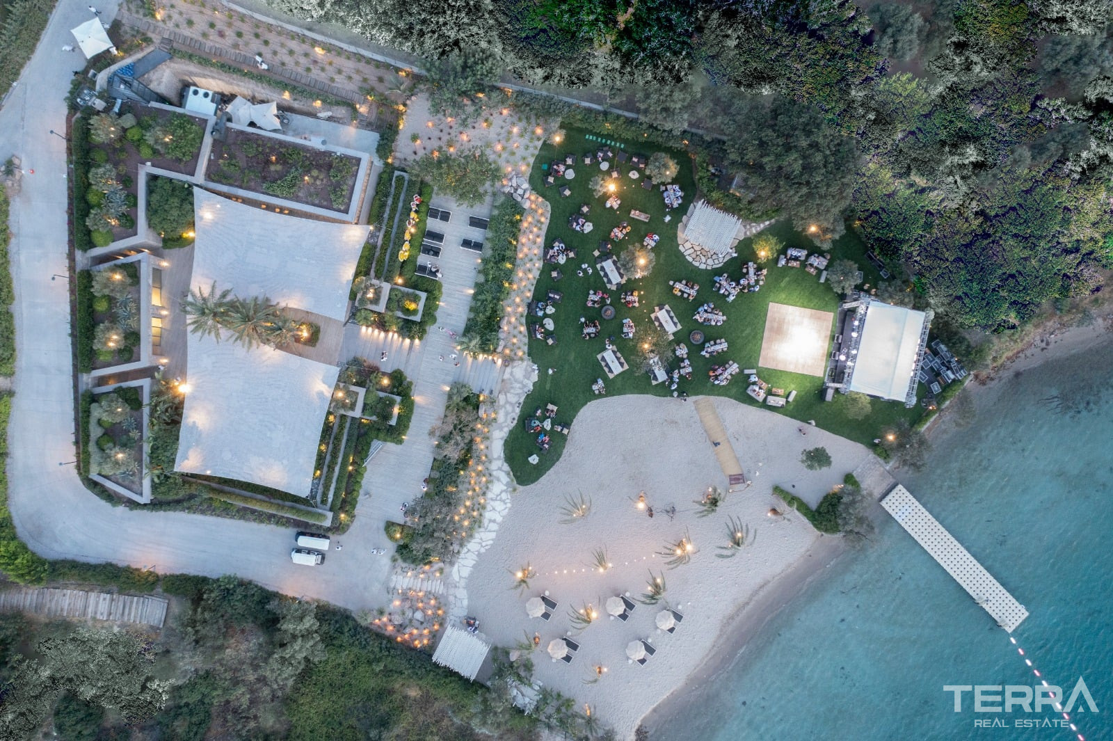 Muğla, Bodrum'da Denize Sıfır Konumda Satılık Müstakil Villalar - 126955