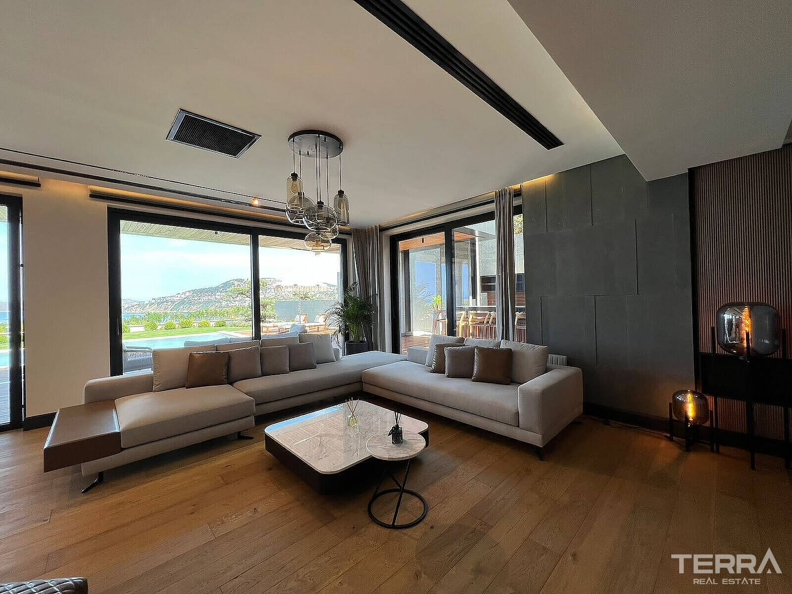 Muğla, Bodrum’da Denize Sıfır Sitede Satılık Müstakil Villalar - 127057