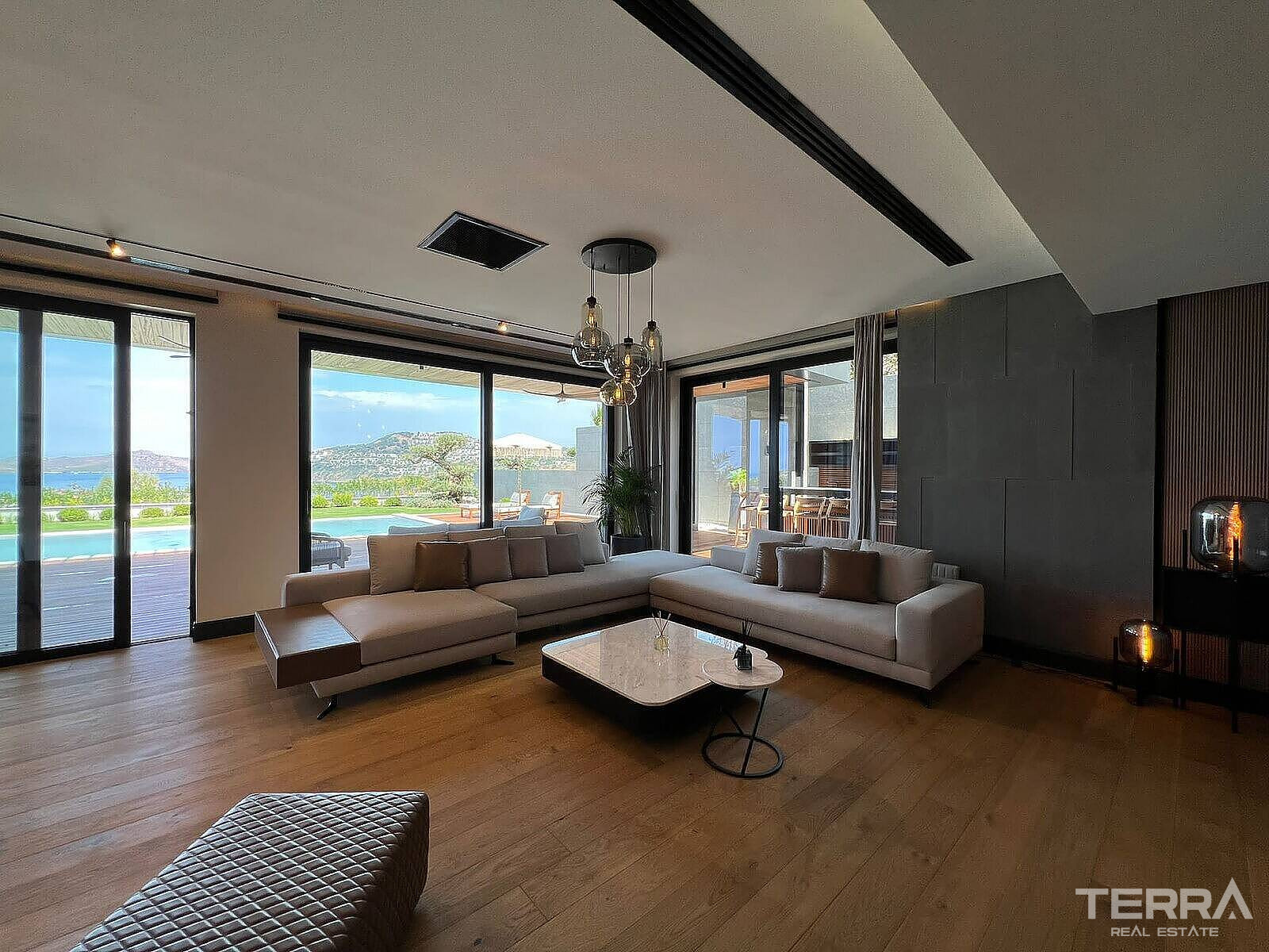 Muğla, Bodrum’da Denize Sıfır Sitede Satılık Müstakil Villalar - 127058