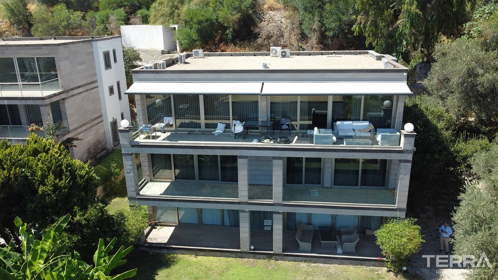Muğla, Bodrum'da Hemen Teslim Satılık 3+1 Daireler - 127157
