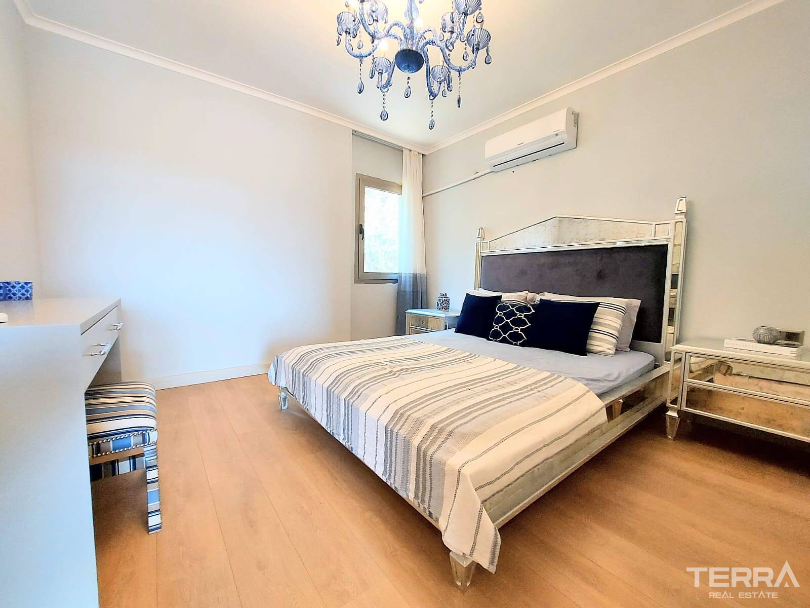 Muğla, Bodrum'da Hemen Teslim Satılık 3+1 Daireler - 127169