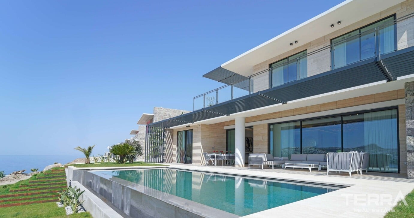 Muğla, Bodrum'da Deniz Manzaralı Satılık Lüks Villalar - 127450