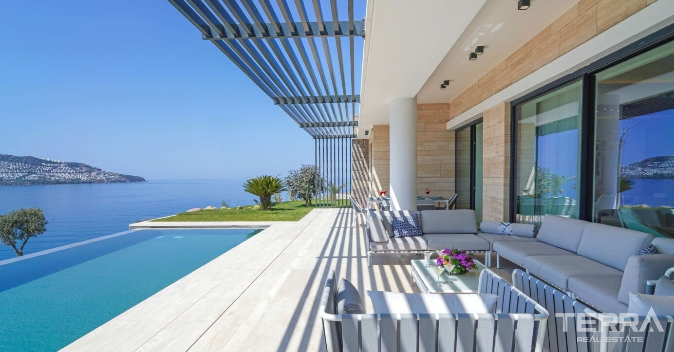 Muğla, Bodrum'da Deniz Manzaralı Satılık Lüks Villalar - 127451