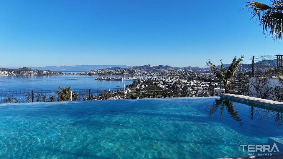 Muğla, Bodrum'da Sonsuzluk Havuzlu Satılık Müstakil Villalar