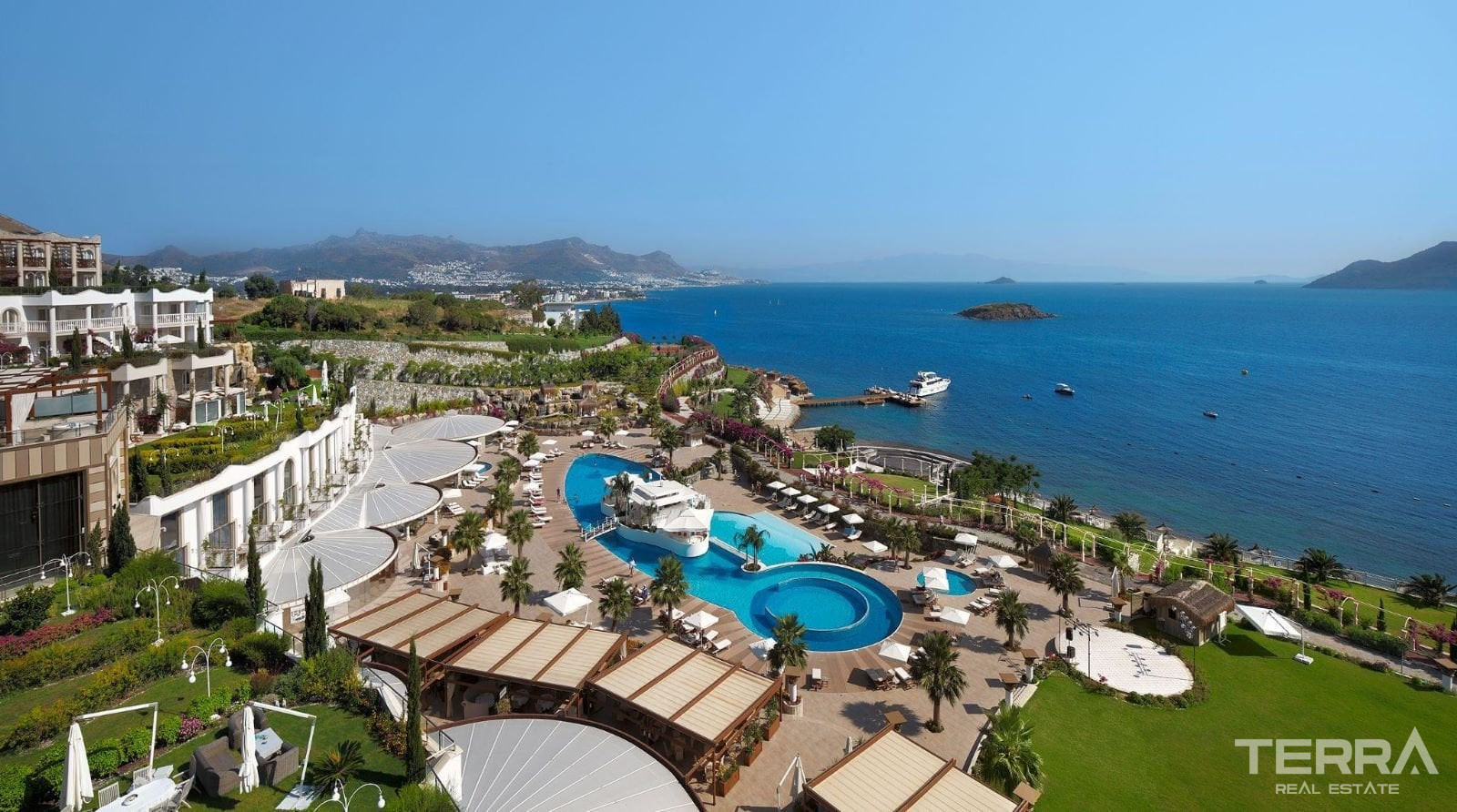 Seafront Apartments for Sale in Bodrum, Muğla, Turkey - 127542