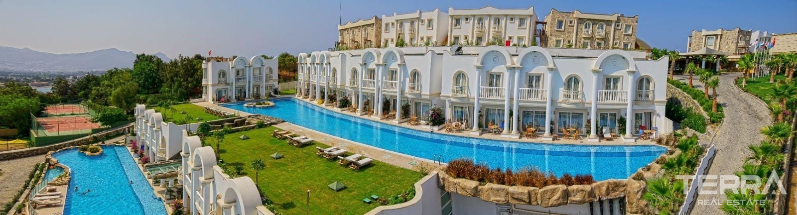 Seafront Apartments for Sale in Bodrum, Muğla, Turkey - 127543
