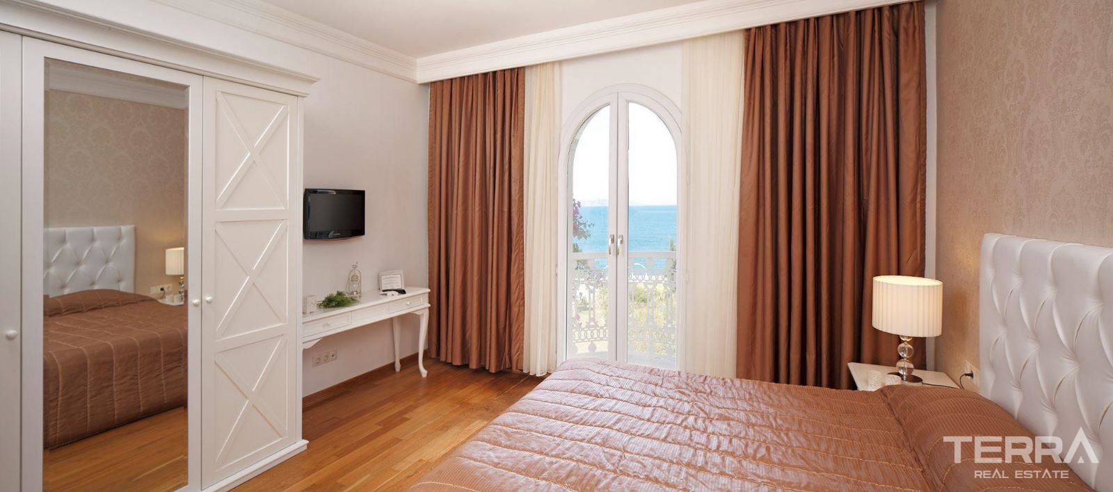 Seafront Apartments for Sale in Bodrum, Muğla, Turkey - 127554