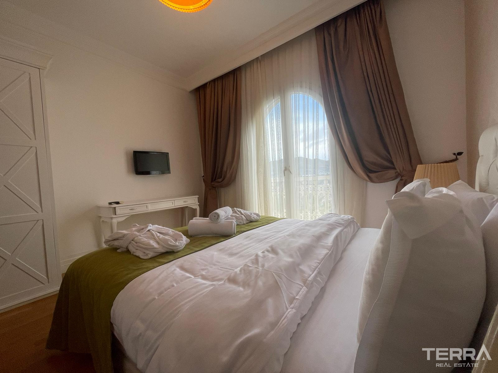 Seafront Apartments for Sale in Bodrum, Muğla, Turkey - 127556