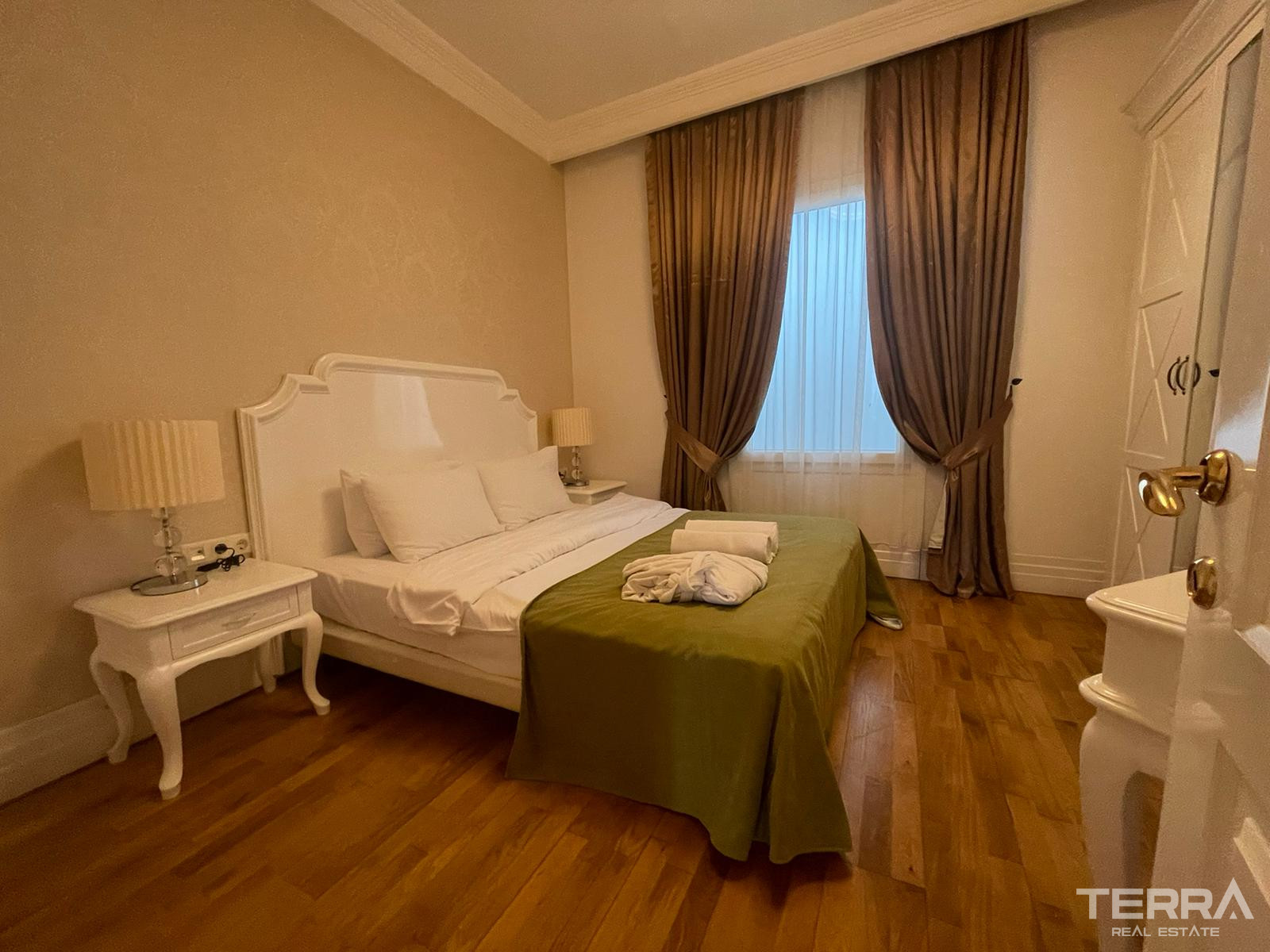Seafront Apartments for Sale in Bodrum, Muğla, Turkey - 127557