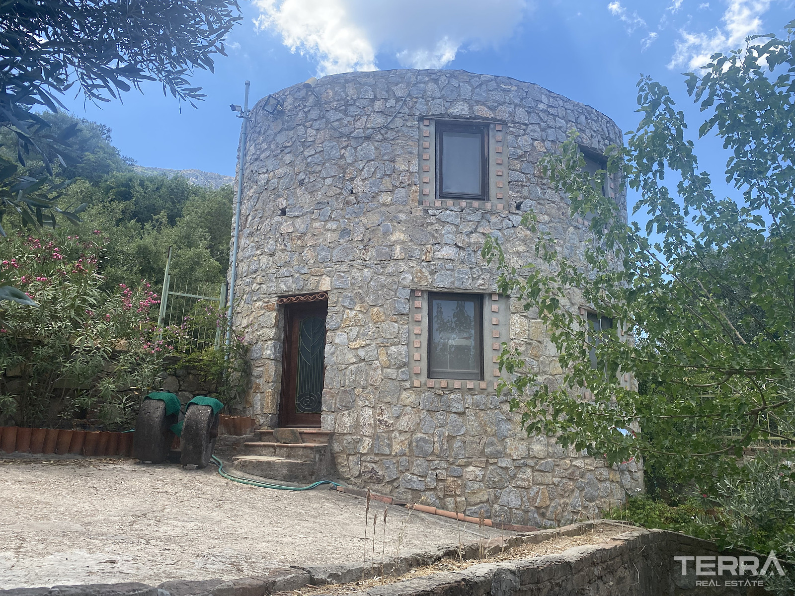 Muğla, Bodrum'da Yatırıma Uygun Satılık Çiftlik Evleri - 127825