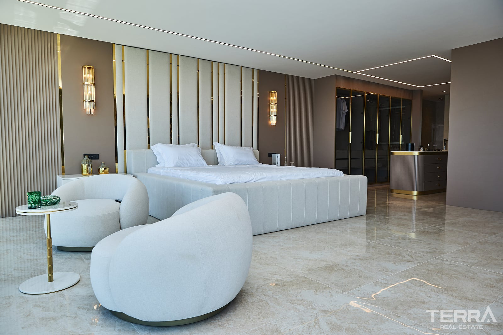 Muğla, Bodrum'da Özel Plajlı Satılık Deniz Manzaralı Villalar - 127895