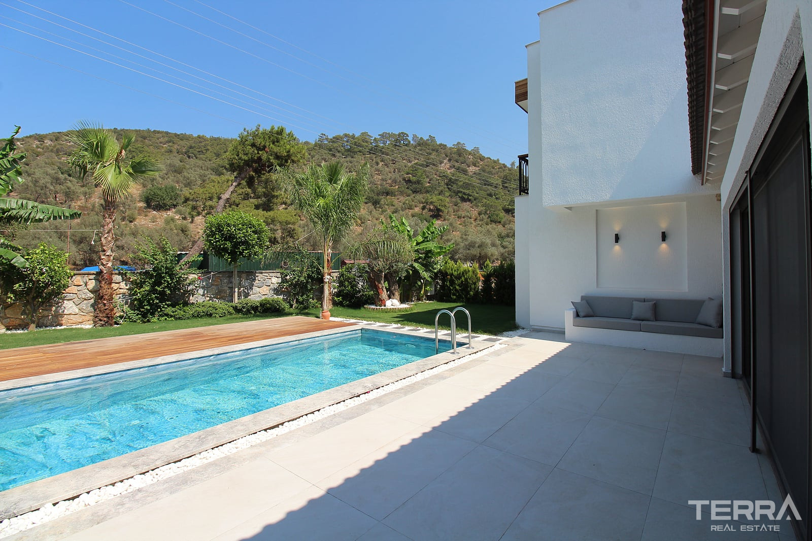 Muğla, Bodrum'da Merkezi Konumda Satılık Müstakil Villalar - 128127