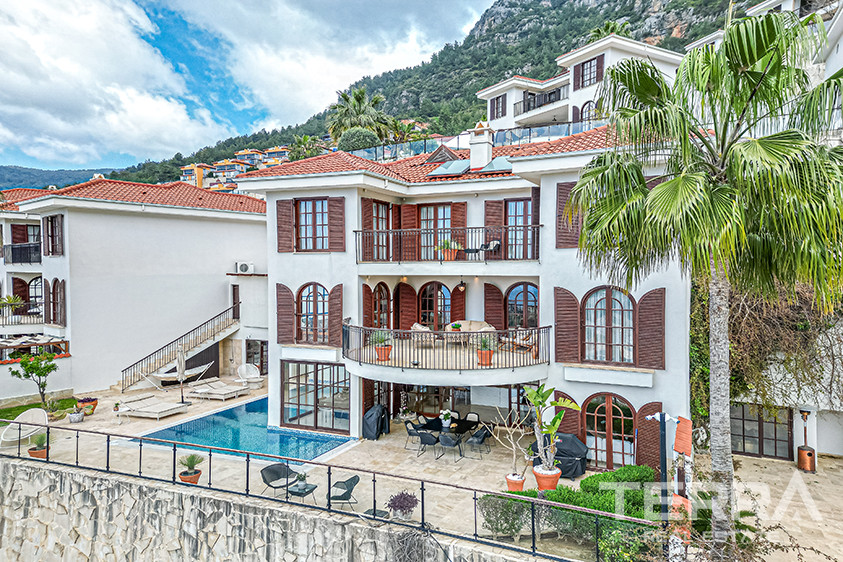 Sky Club — Detached Villa with Private Pool in Alanya, Turkey - 129084