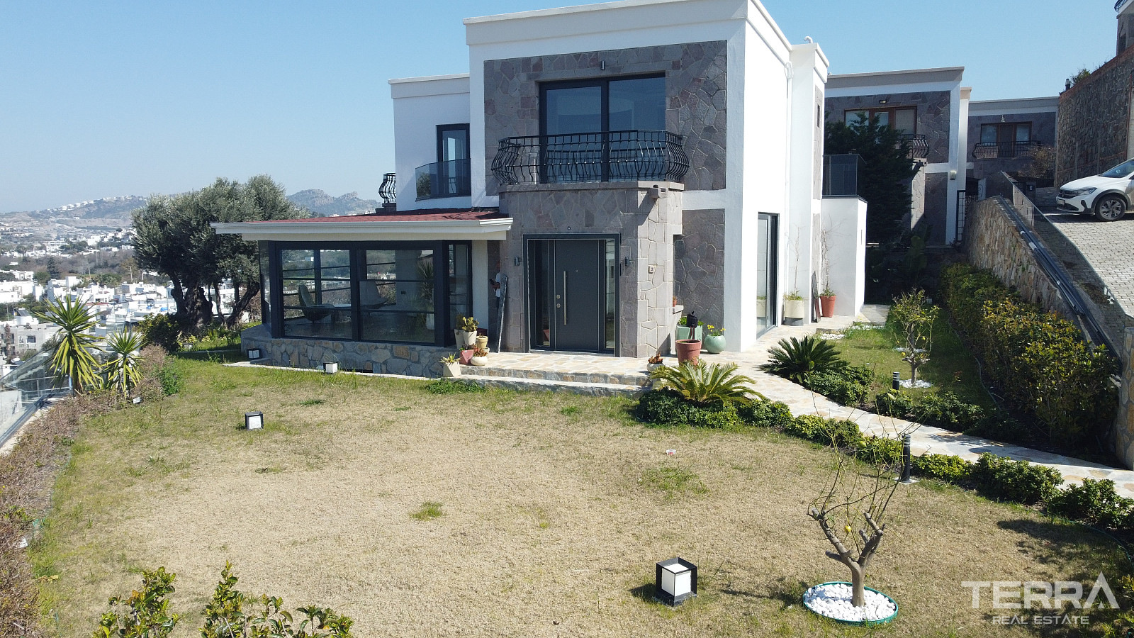 Muğla, Bodrum'da Deniz ve Marina Manzaralı Satılık Müstakil Villa - 128846