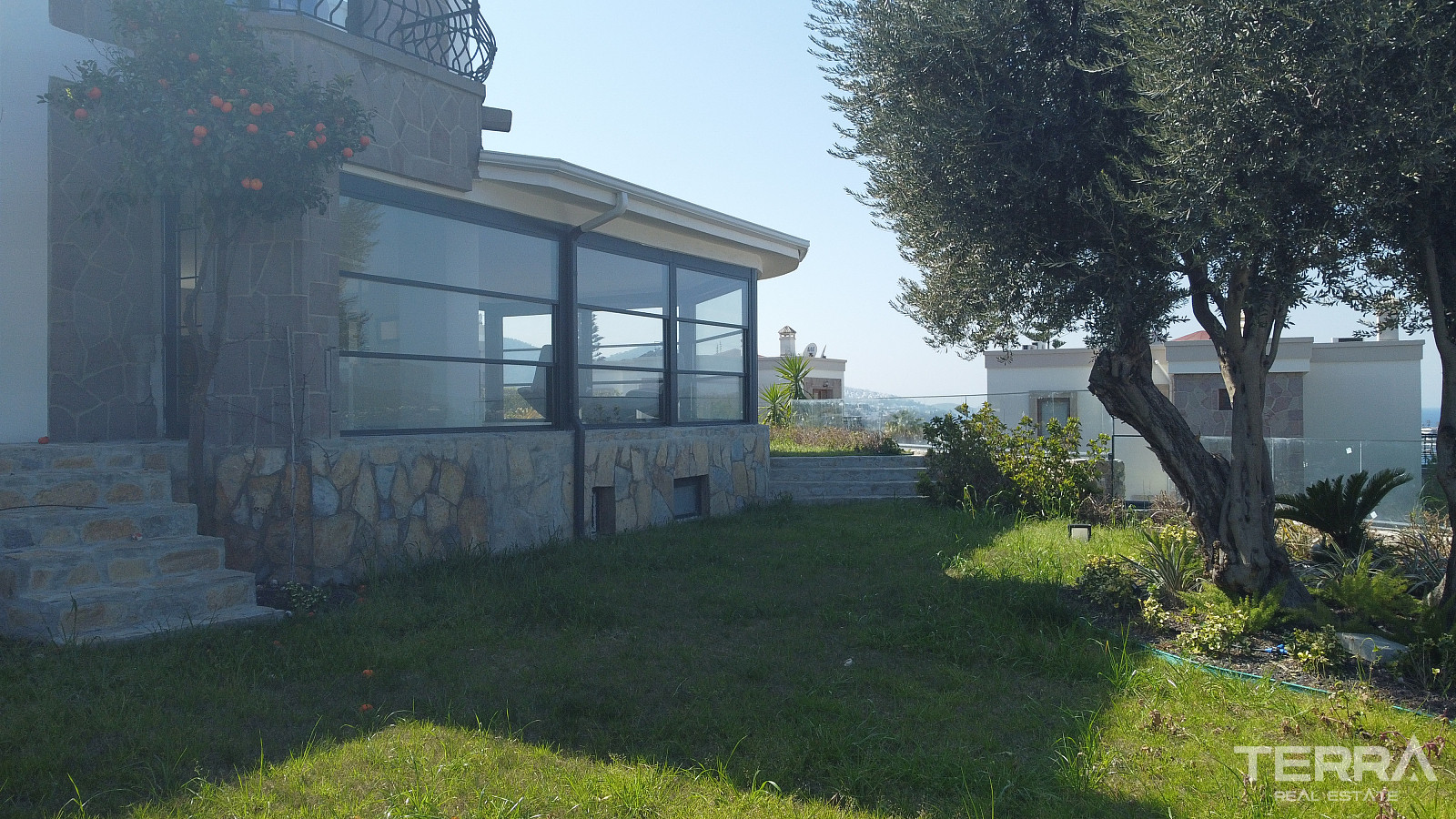 Muğla, Bodrum'da Deniz ve Marina Manzaralı Satılık Müstakil Villa - 128848