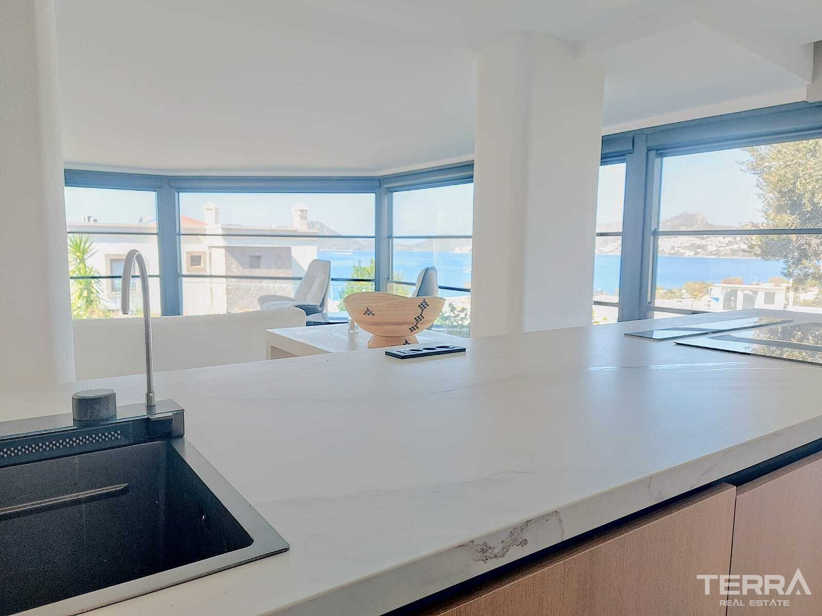 Muğla, Bodrum'da Deniz ve Marina Manzaralı Satılık Müstakil Villa - 128857