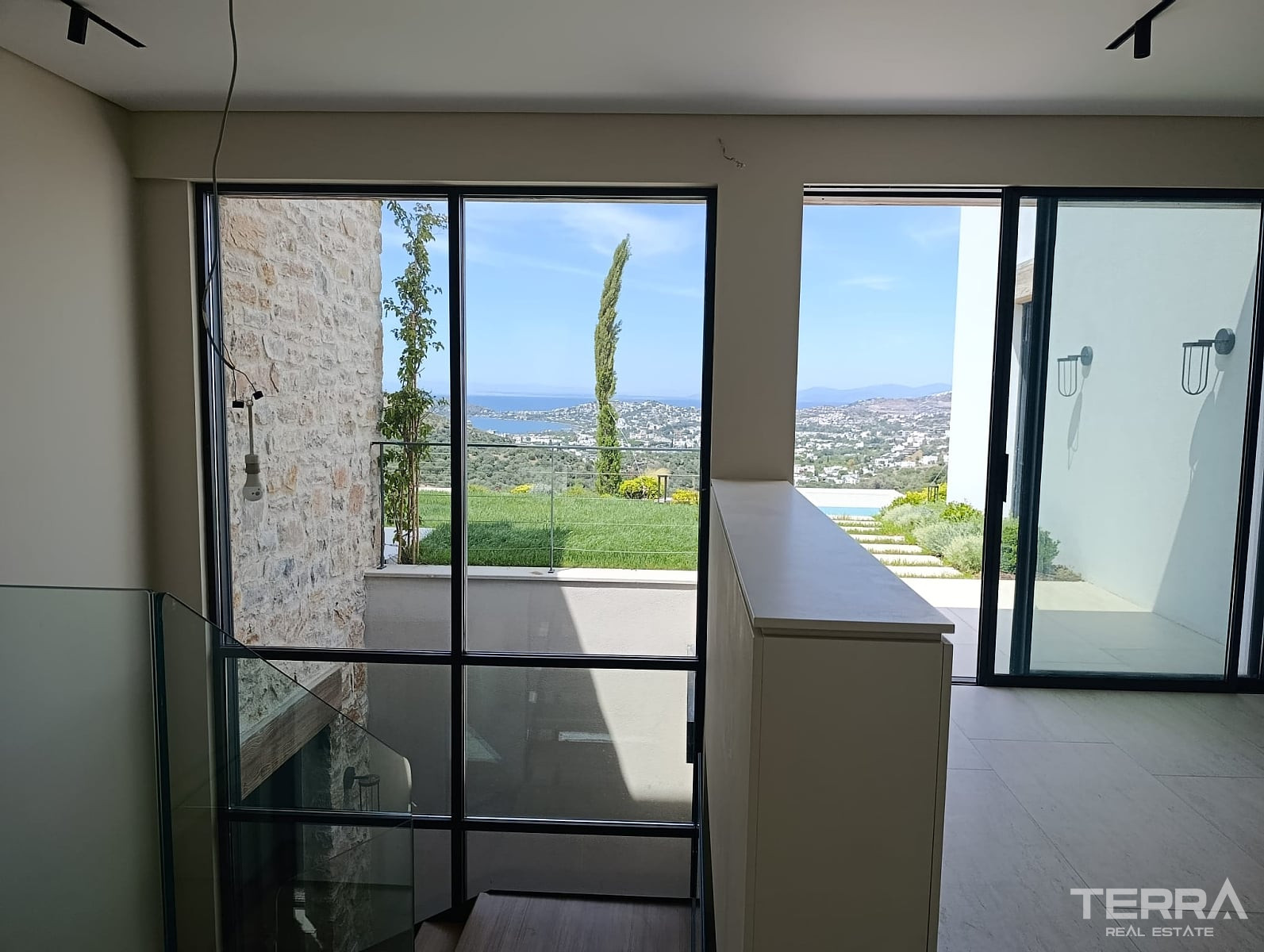 Sea View Villa for Sale in Bodrum, Muğla, Turkey - 129027