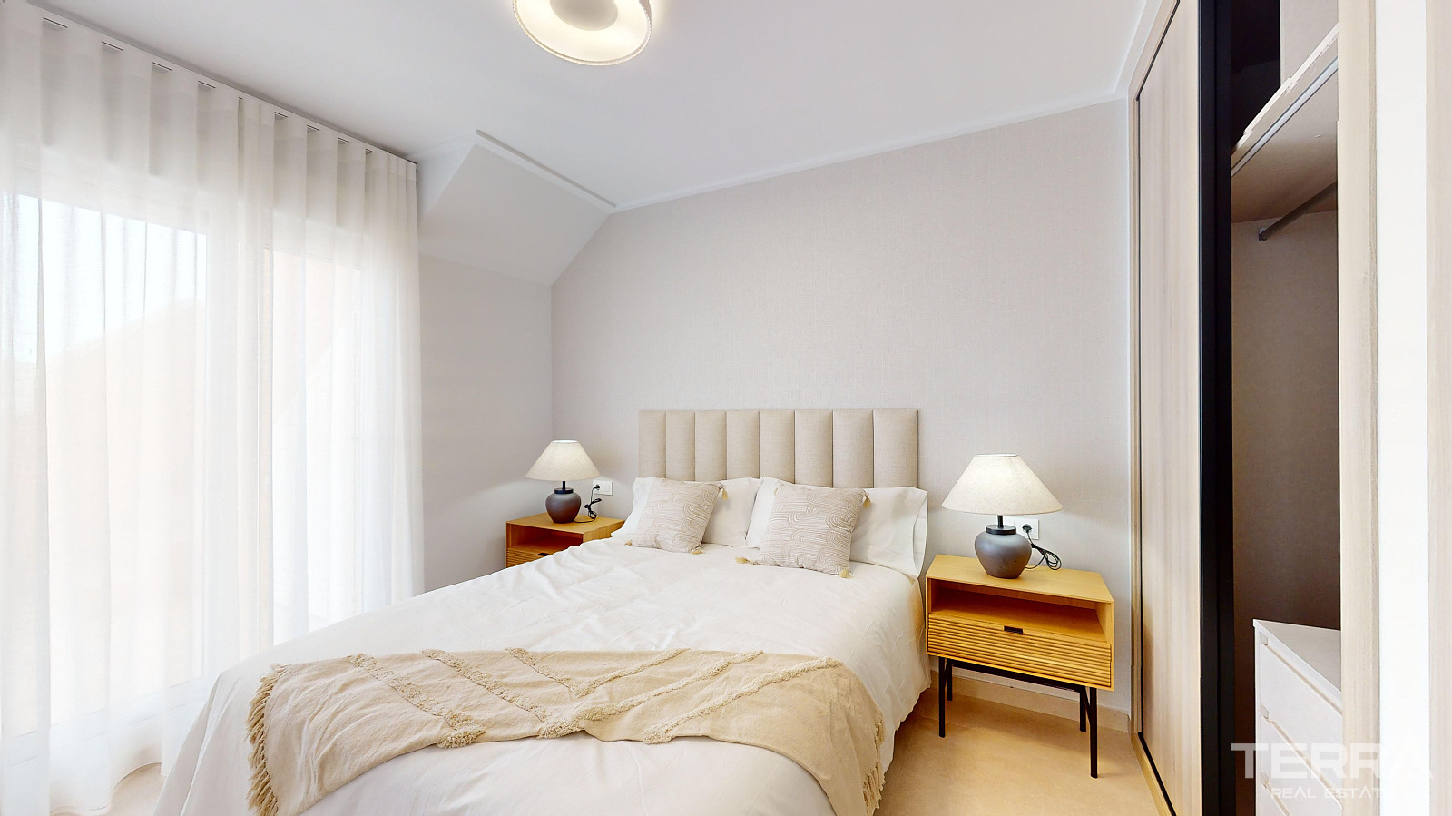 Apartments for Sale in Pilar de la Horadada, Costa Blanca, Spain - 129258