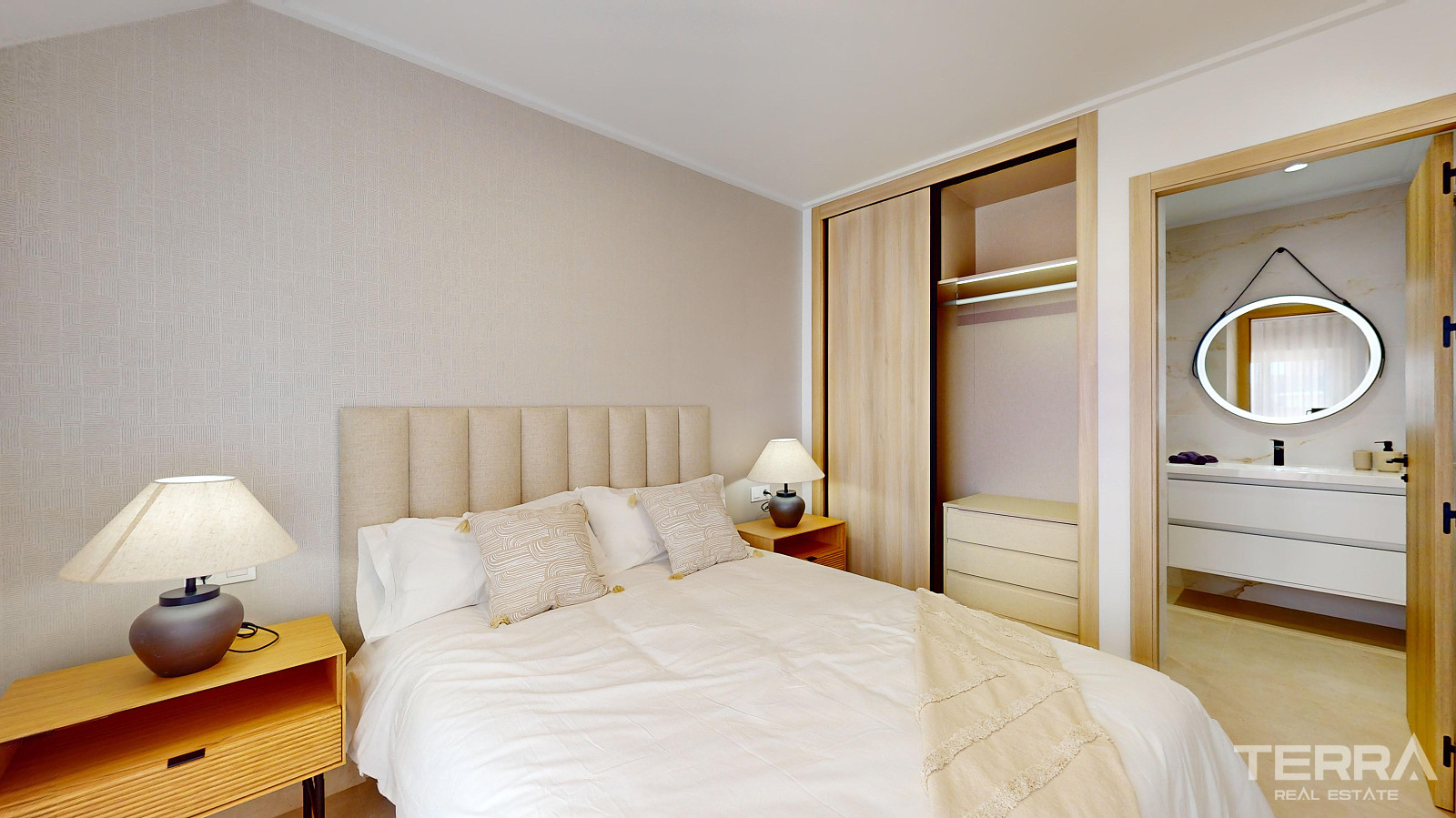 Apartments for Sale in Pilar de la Horadada, Costa Blanca, Spain - 129259