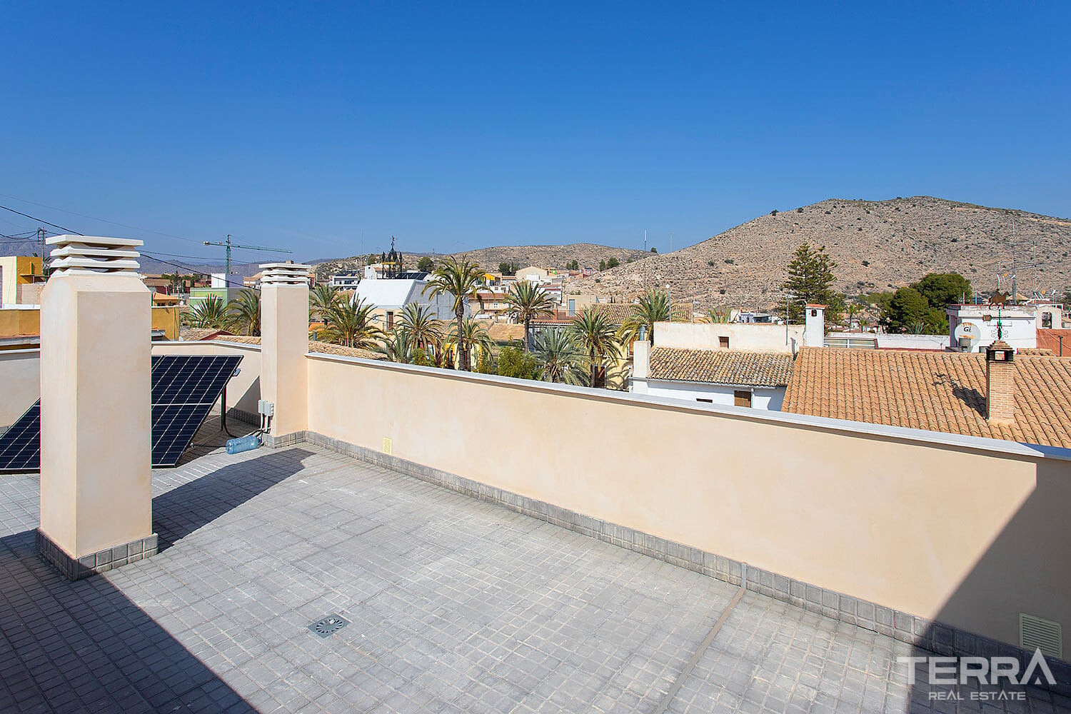 Apartments for Sale in Hondón de las Nieves, Costa Blanca, Spain - 129371