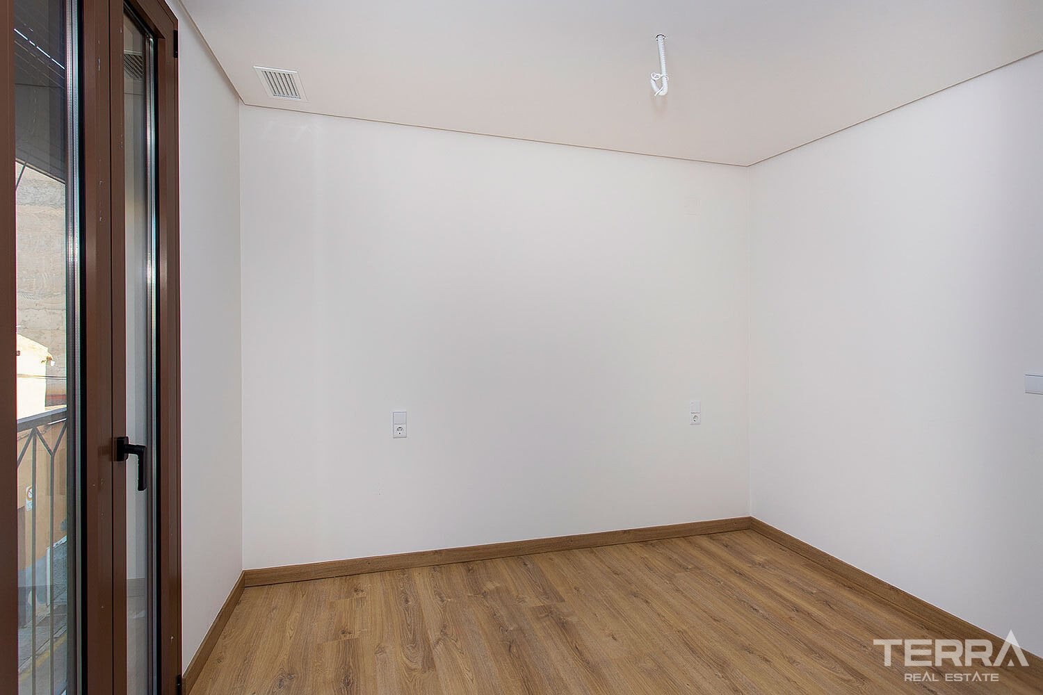 Apartments for Sale in Hondón de las Nieves, Costa Blanca, Spain - 129387