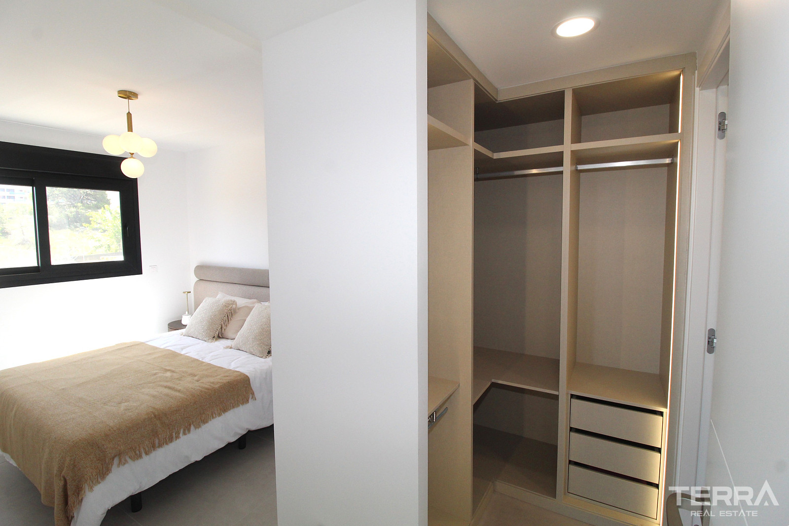 Apartments for Sale in Benidorm, Costa Blanca, Spain - 129633