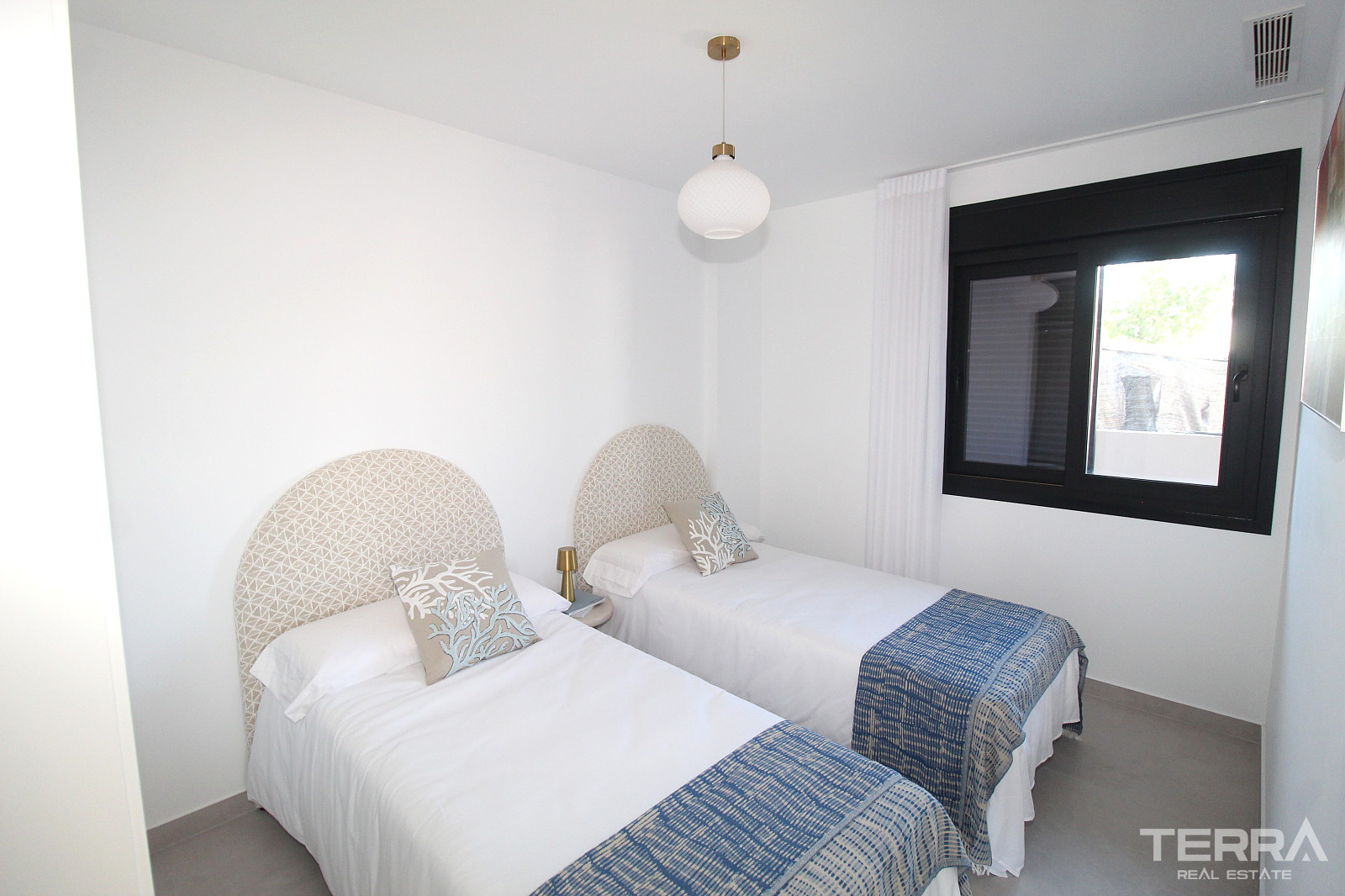 Apartments for Sale in Benidorm, Costa Blanca, Spain - 129635