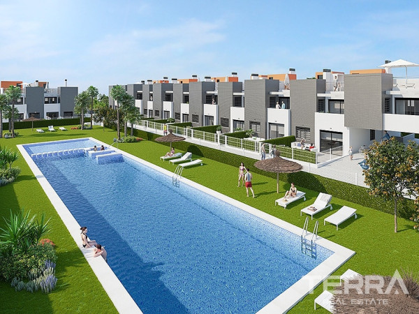 İspanya, Torrevieja, Costa Blanca'da Plaja Yakın Satılık Daireler
