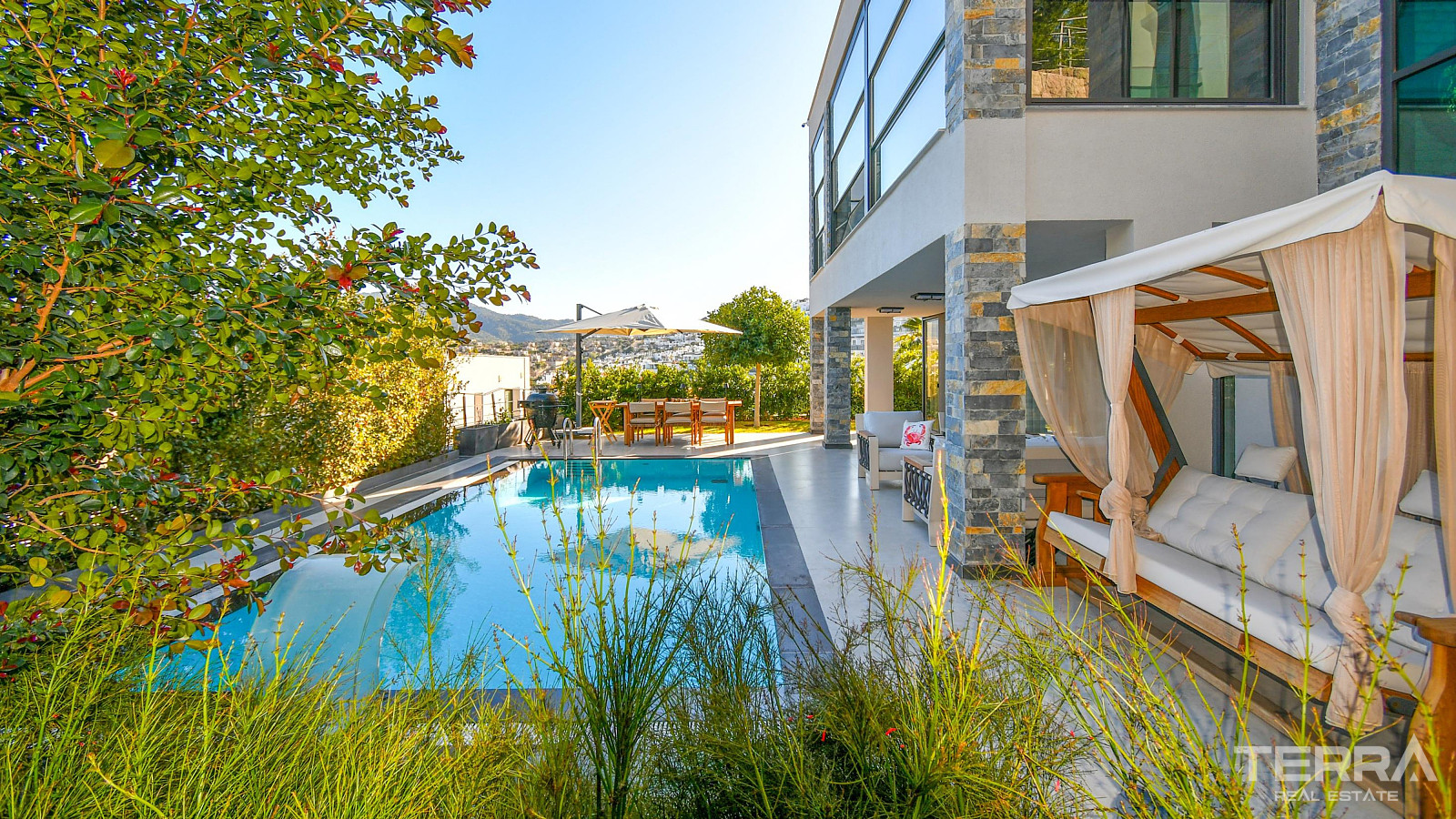 Furnished Villa for Sale in Bodrum, Muğla, Turkey - 129931