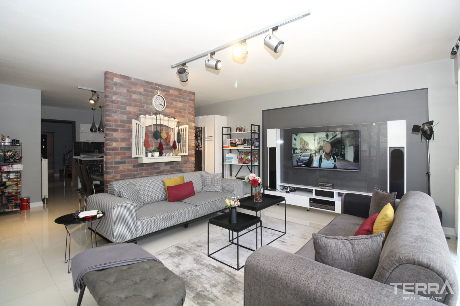 Detached Villa for Sale in Çankaya, Ankara, Turkey - 130967