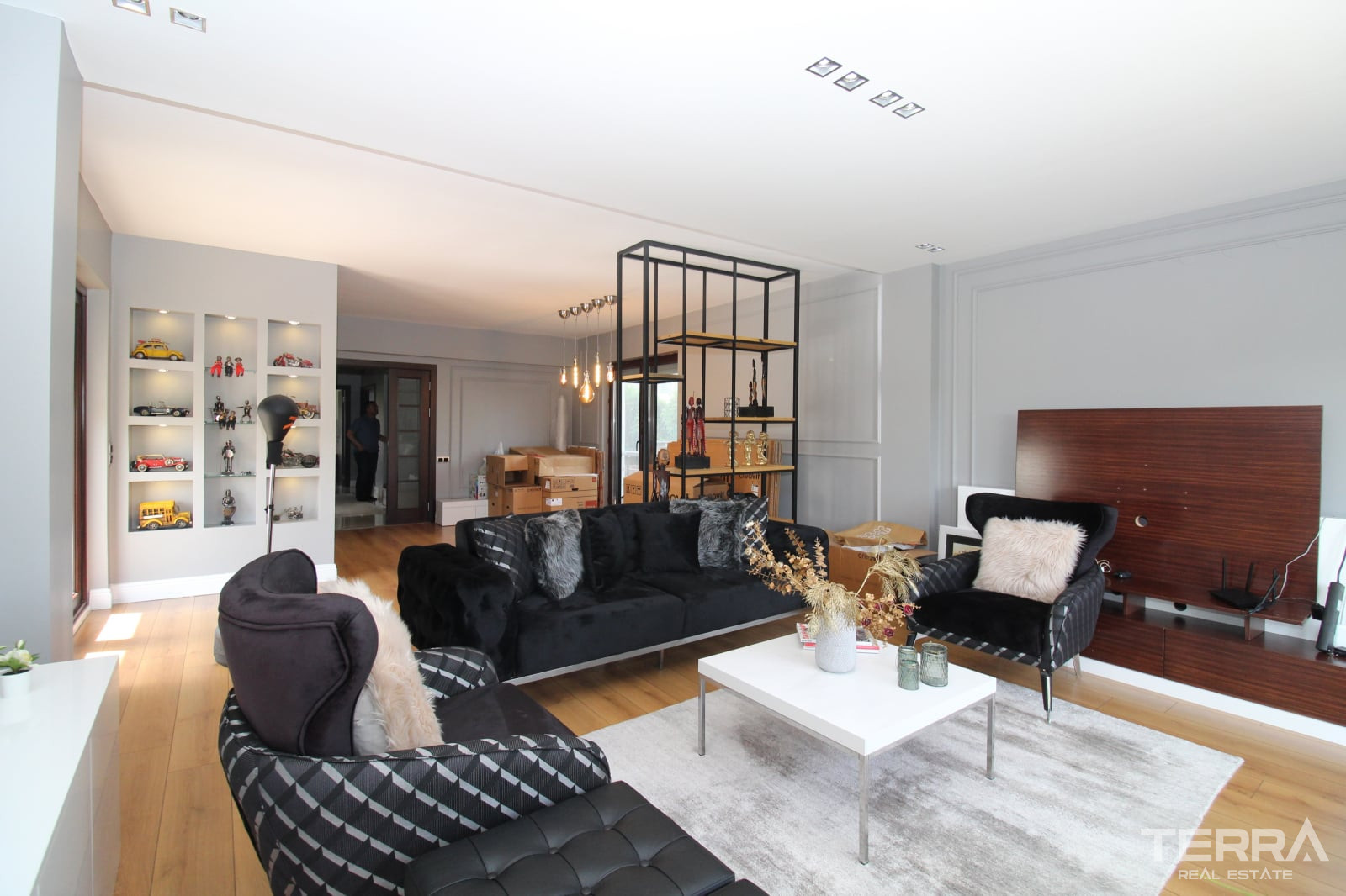 Detached Villa for Sale in Çankaya, Ankara, Turkey - 130969