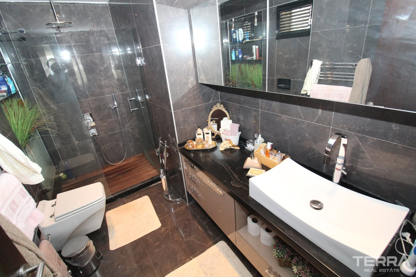 Detached Villa for Sale in Çankaya, Ankara, Turkey - 130990
