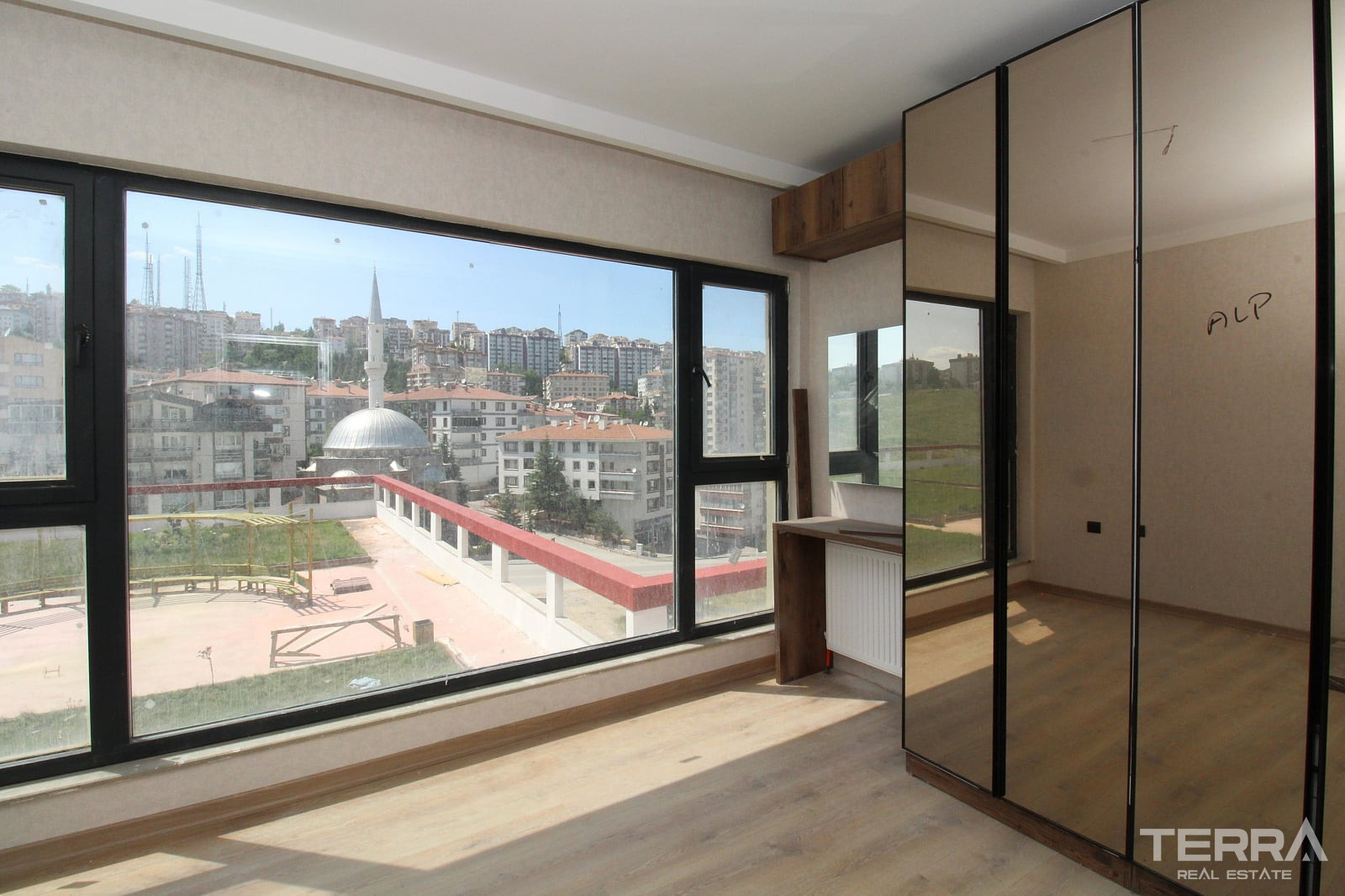 Apartments for Sale in Çankaya, Ankara, Turkey - 131004