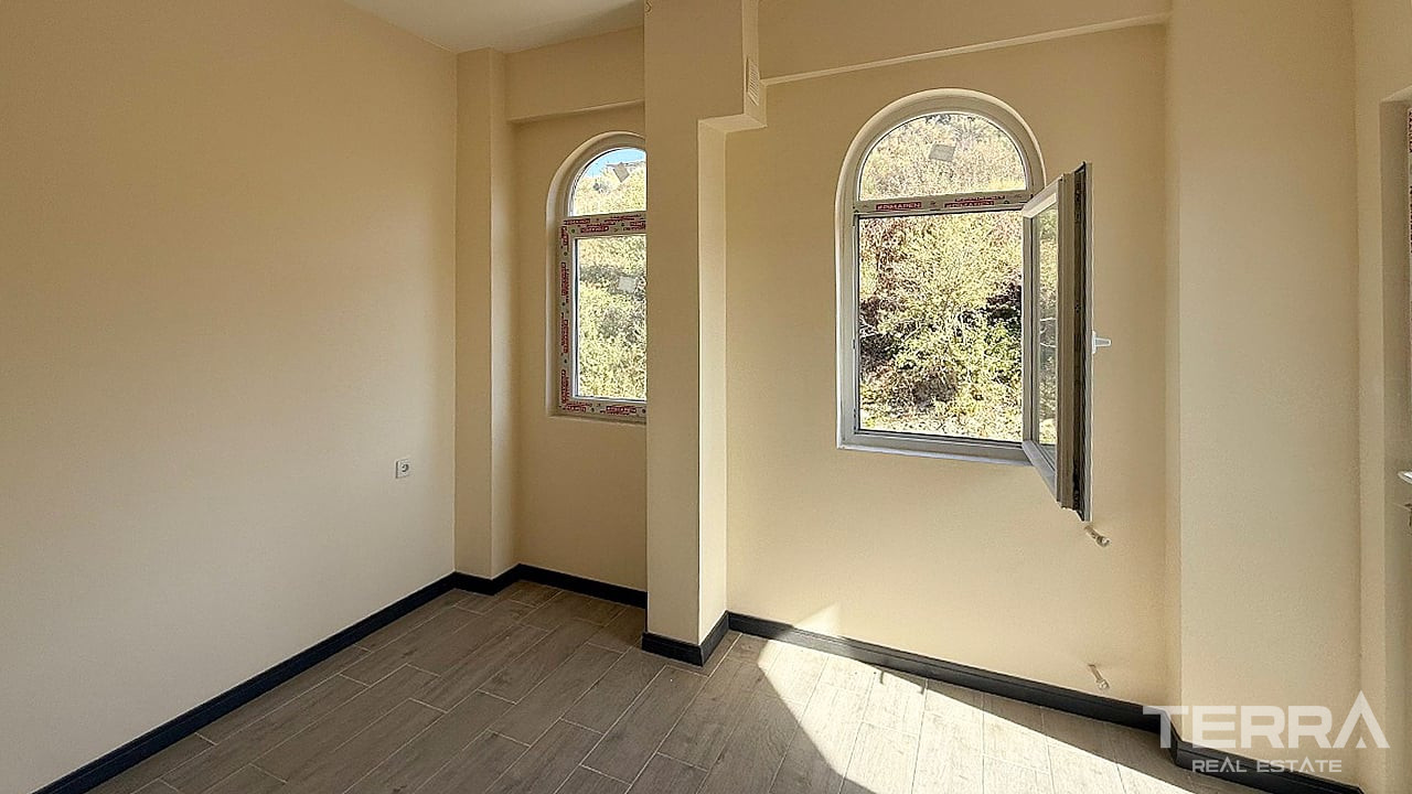 Semi-Detached Villa for Sale in Kuşadası, Aydın, Turkey - 131061