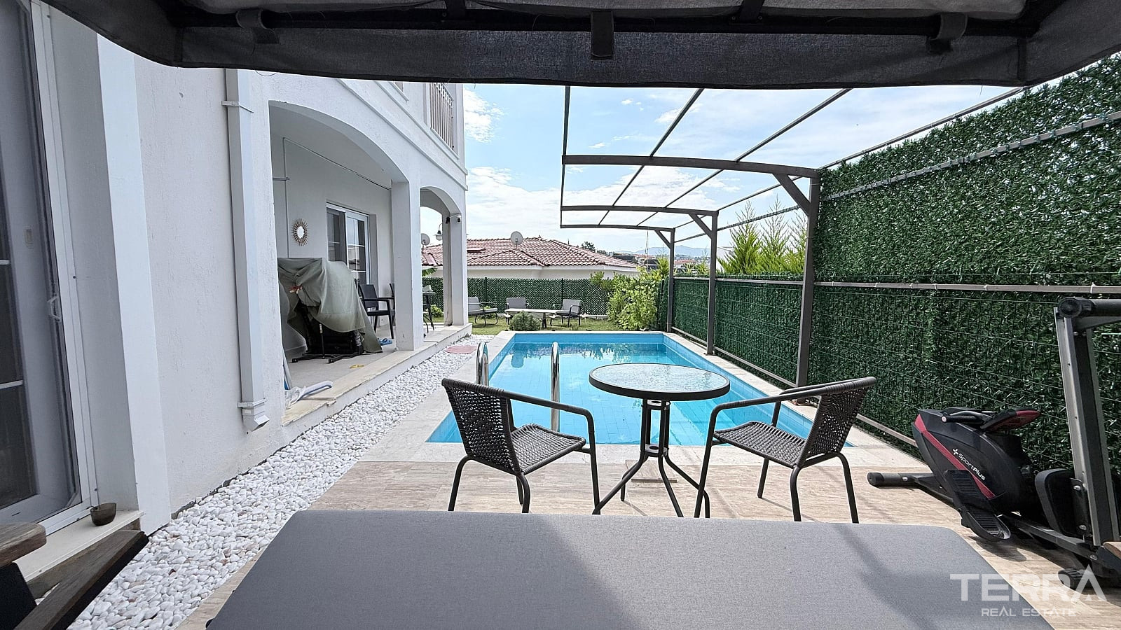 Detached Villa for Sale in Kuşadası, Aydın, Turkey - 131070