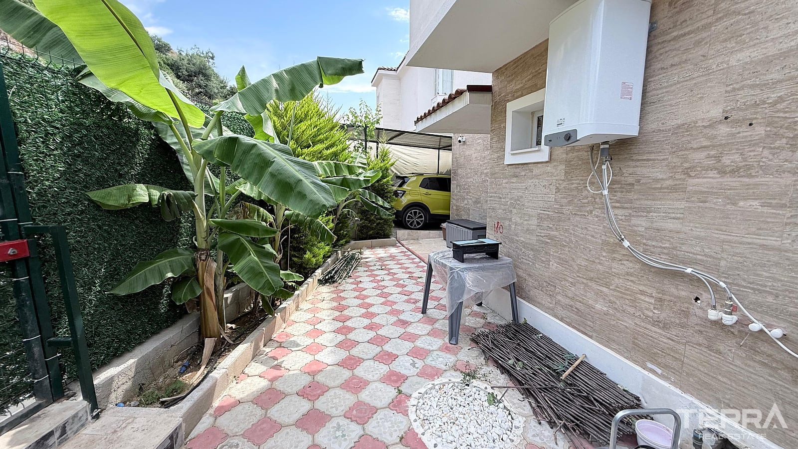 Detached Villa for Sale in Kuşadası, Aydın, Turkey - 131077
