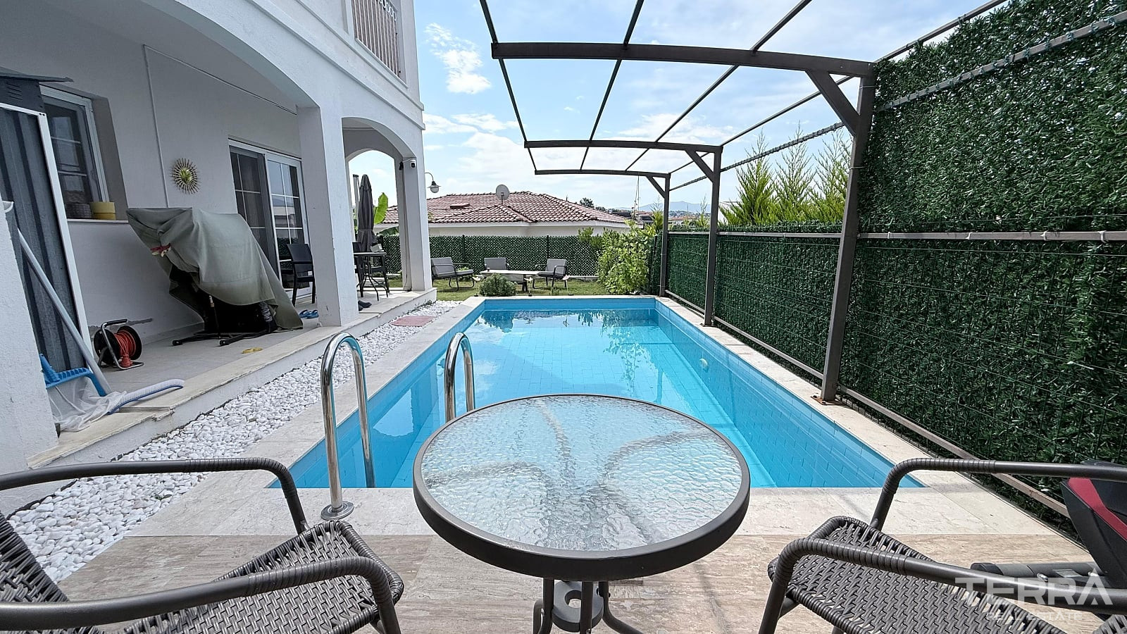 Detached Villa for Sale in Kuşadası, Aydın, Turkey - 131081
