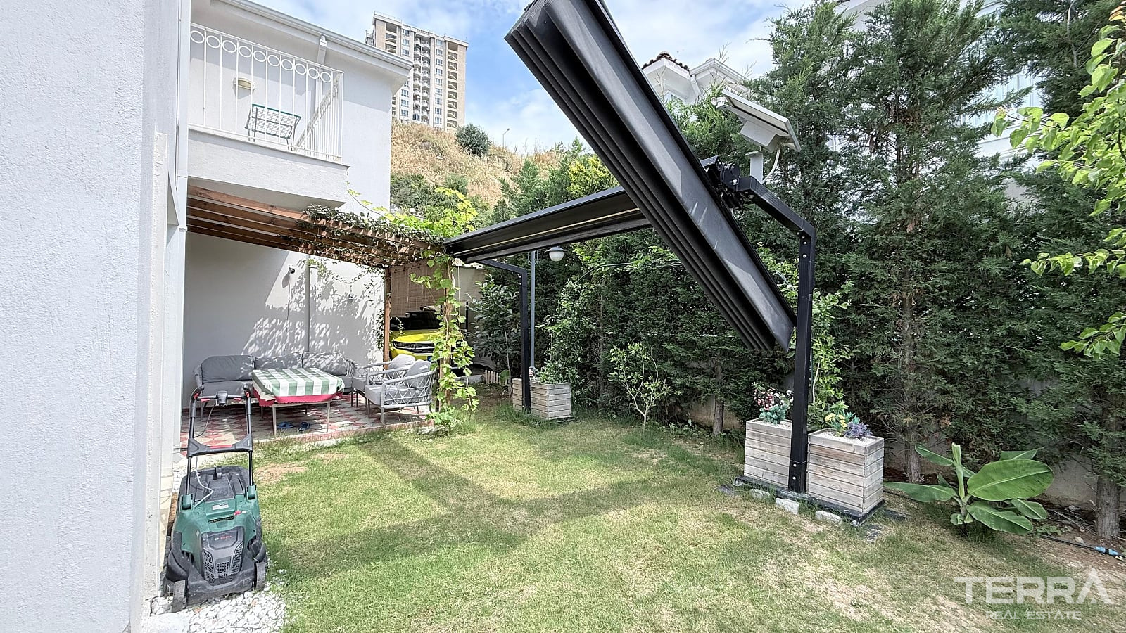 Detached Villa for Sale in Kuşadası, Aydın, Turkey - 131082