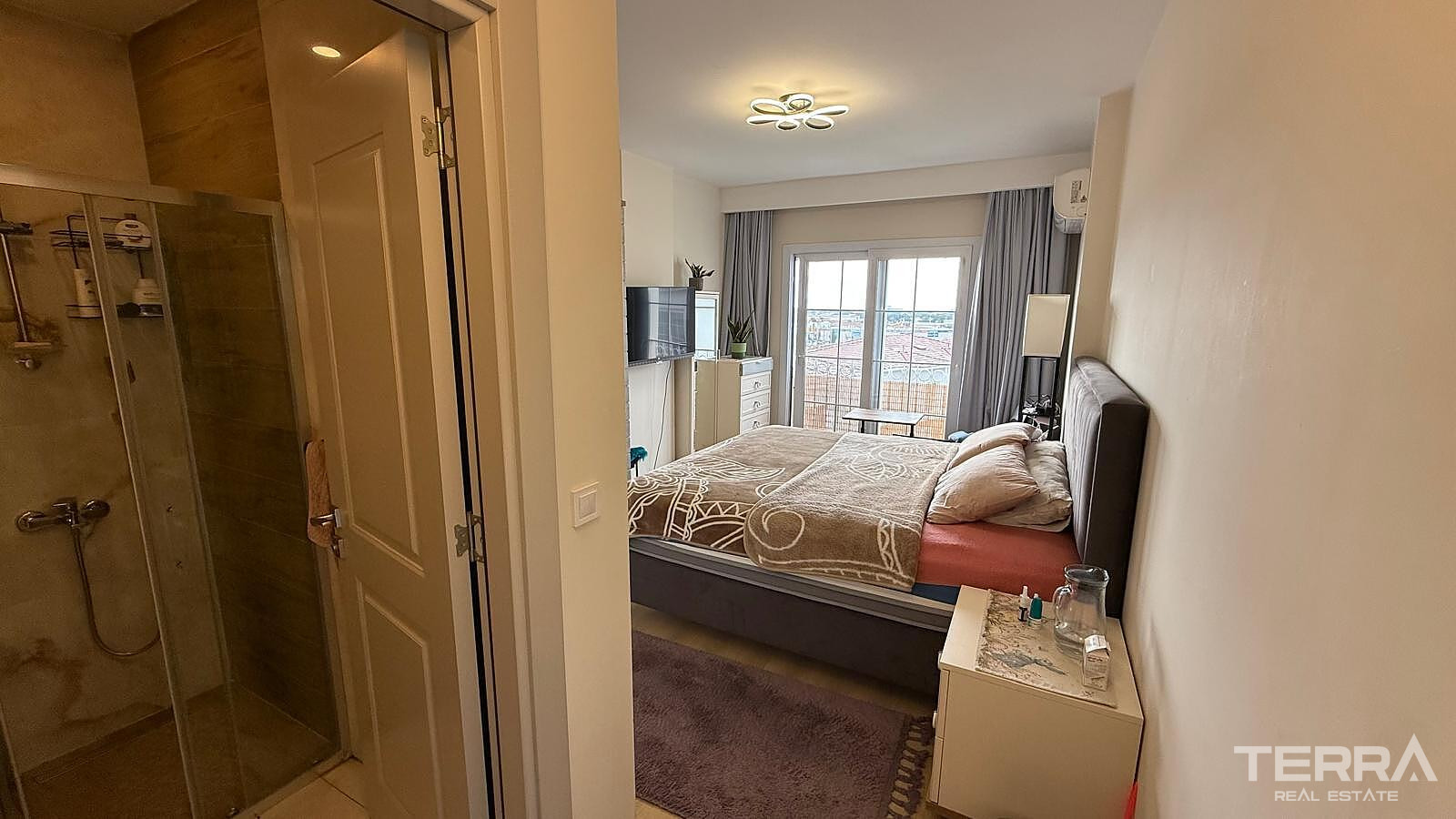 Detached Villa for Sale in Kuşadası, Aydın, Turkey - 131090