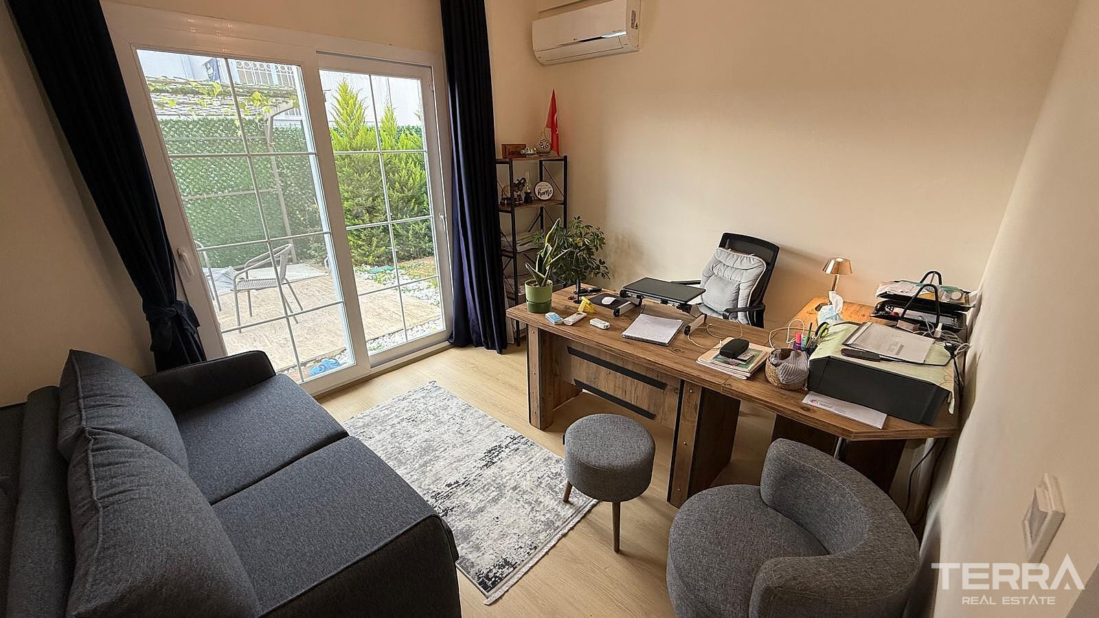 Detached Villa for Sale in Kuşadası, Aydın, Turkey - 131099