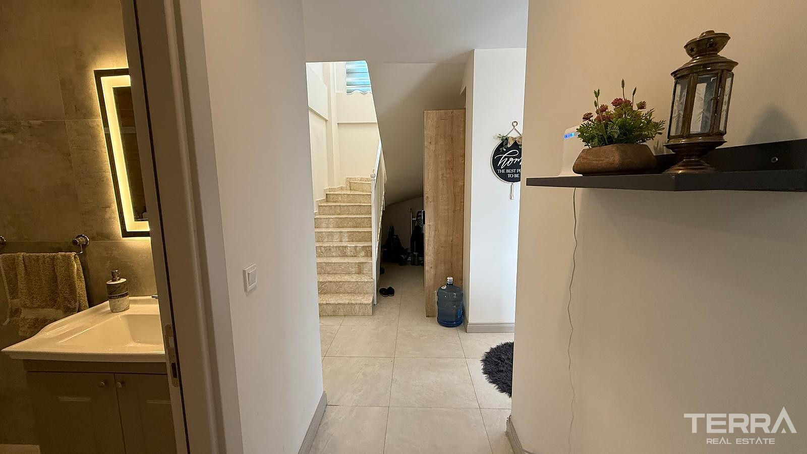 Detached Villa for Sale in Kuşadası, Aydın, Turkey - 131102