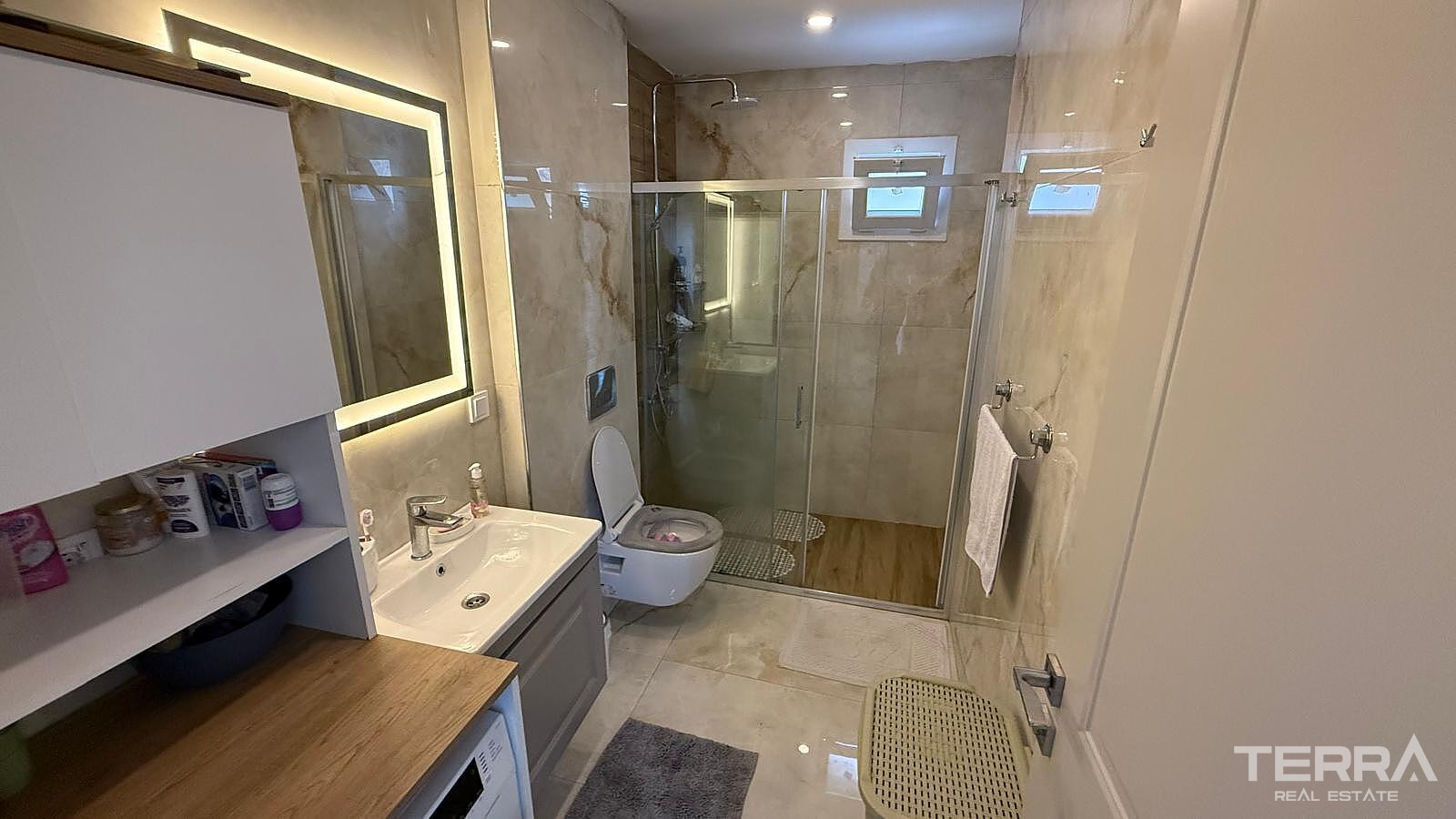 Detached Villa for Sale in Kuşadası, Aydın, Turkey - 131112