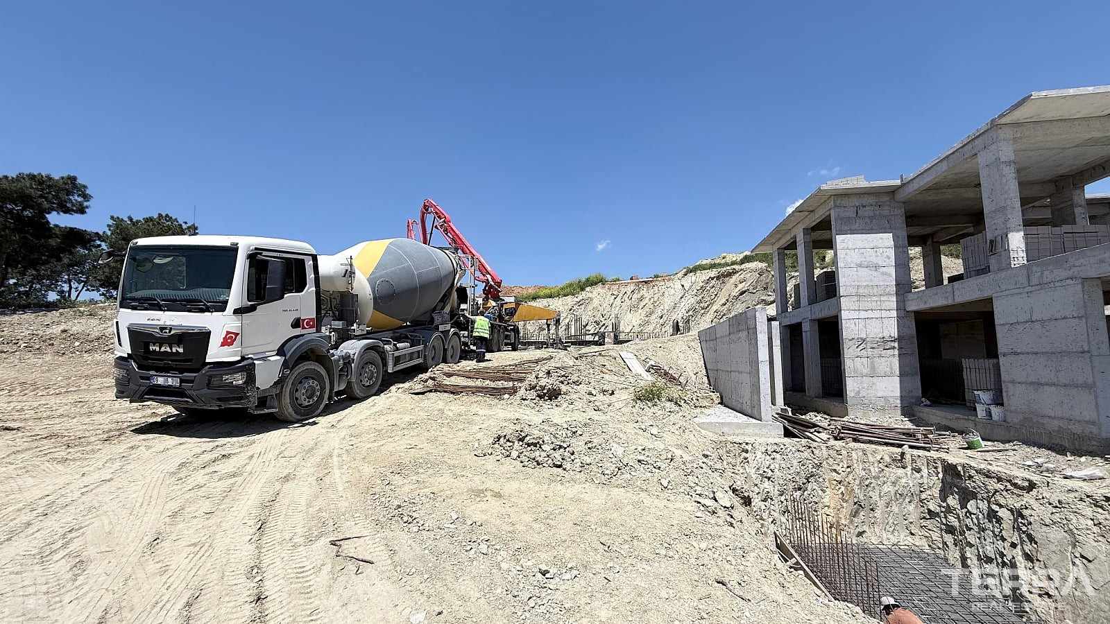 Aydın, Kuşadası'nda Doğa ile İç İçe Satılık Deniz Manzaralı Daireler - 131144